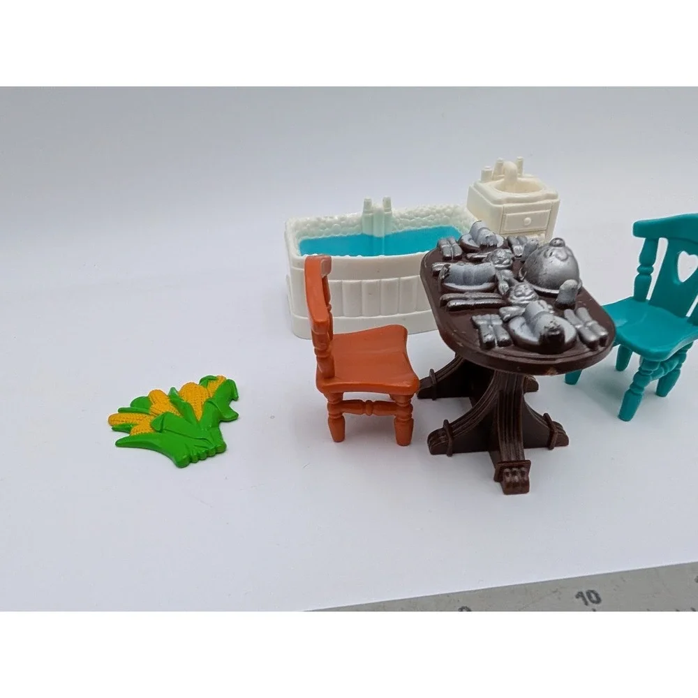 Fisher Price Sweet Streets Chair Bathtub Tub Table Produce Corn Clown Mirror Lot